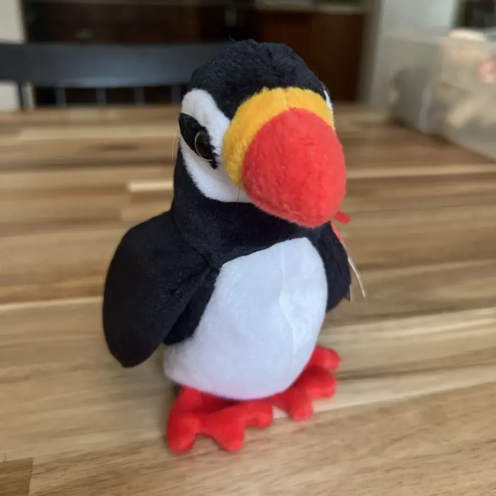 Puffer‎ Penguin 1997 Beanie Baby 3rd Generation Tush Tag Plush Toy - NEW .